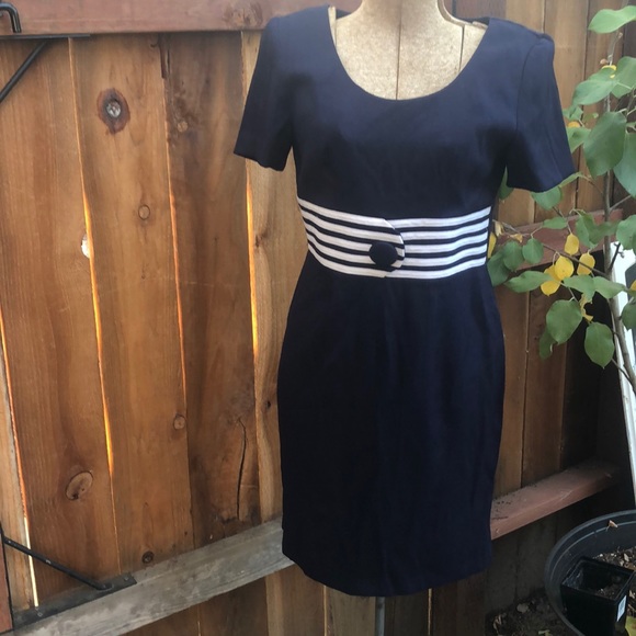 Scarlett Dresses & Skirts - 3/$15 Super cute navy blue dress 4 scarlett